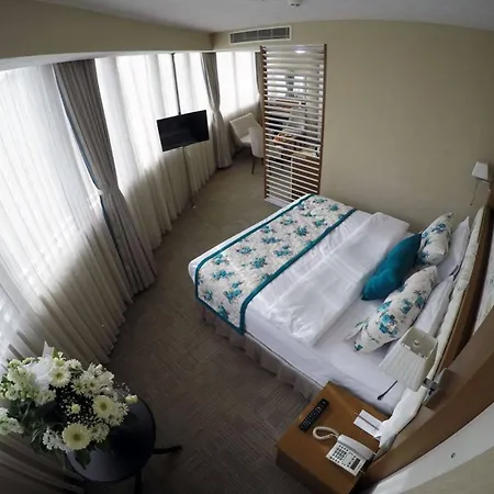 Hotel Yol Is